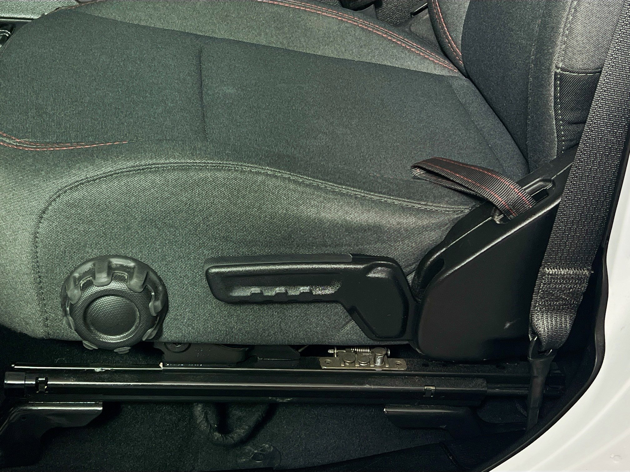 Used 2024 Jeep Wrangler Unlimited Rubicon image 15