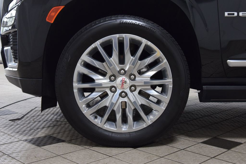 Used 2024 GMC Yukon Denali AWD/4WD image 30