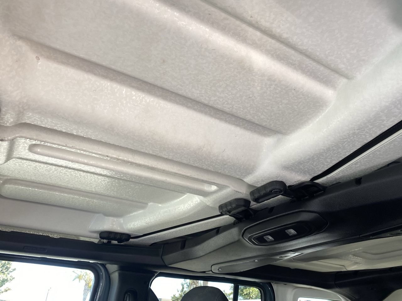 Used 2024 Jeep Wrangler Unlimited Rubicon 4xe AWD/4WD image 34