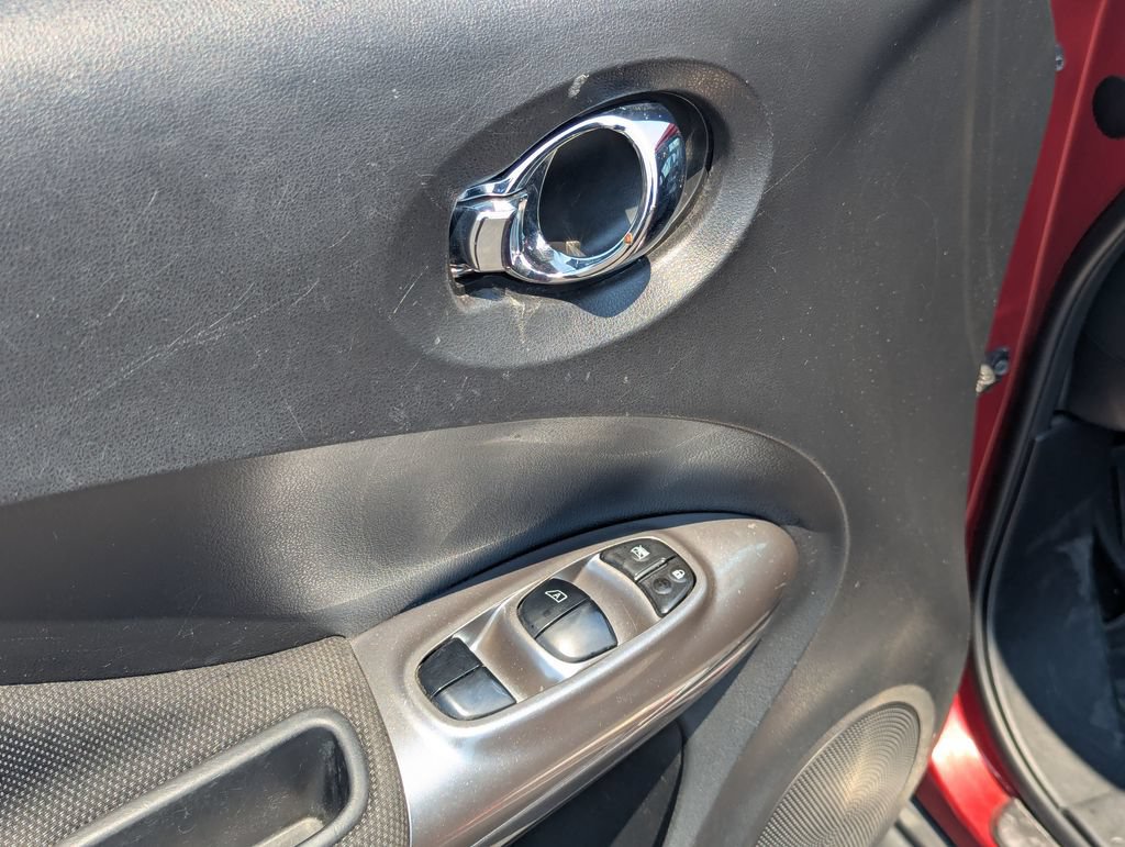 Used 2013 Nissan Juke S AWD/4WD image 25