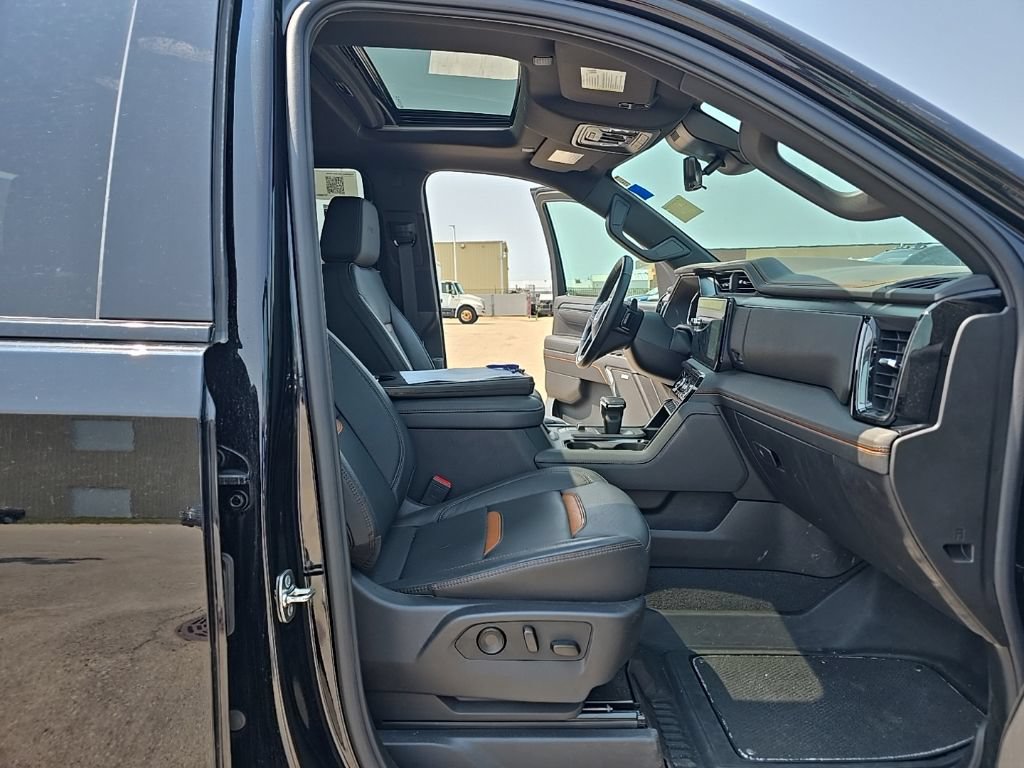 Used 2026 GMC Sierra 1500 AT4 w/ AT4 Premium Package AWD/4WD image 19