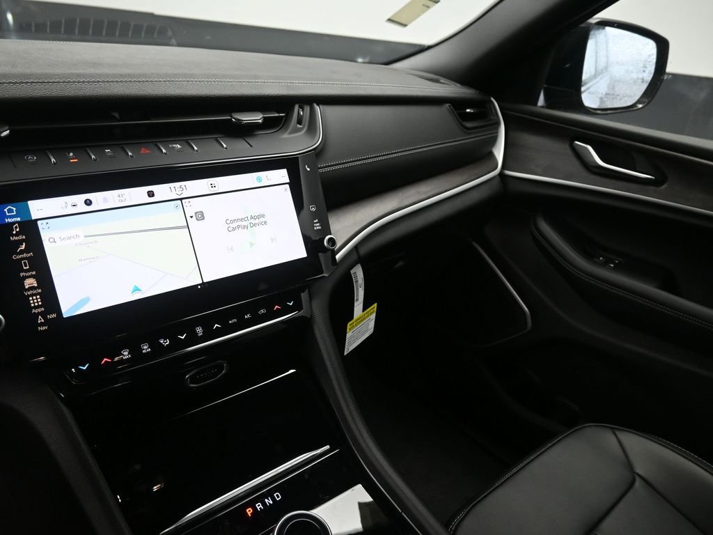 New 2026 Jeep Grand Cherokee Limited image 16