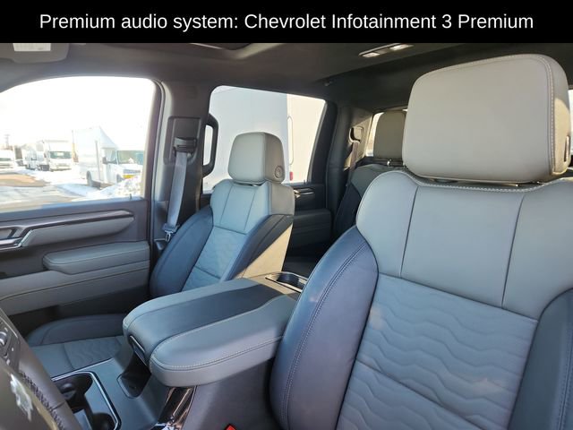Used 2025 Chevrolet Silverado 2500 ZR2 w/ Technology Package AWD/4WD image 21