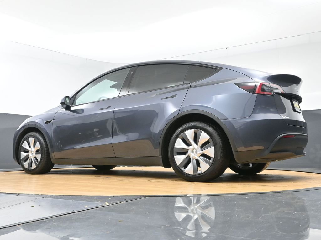 Used 2023 Tesla Model Y Long Range AWD/4WD image 56