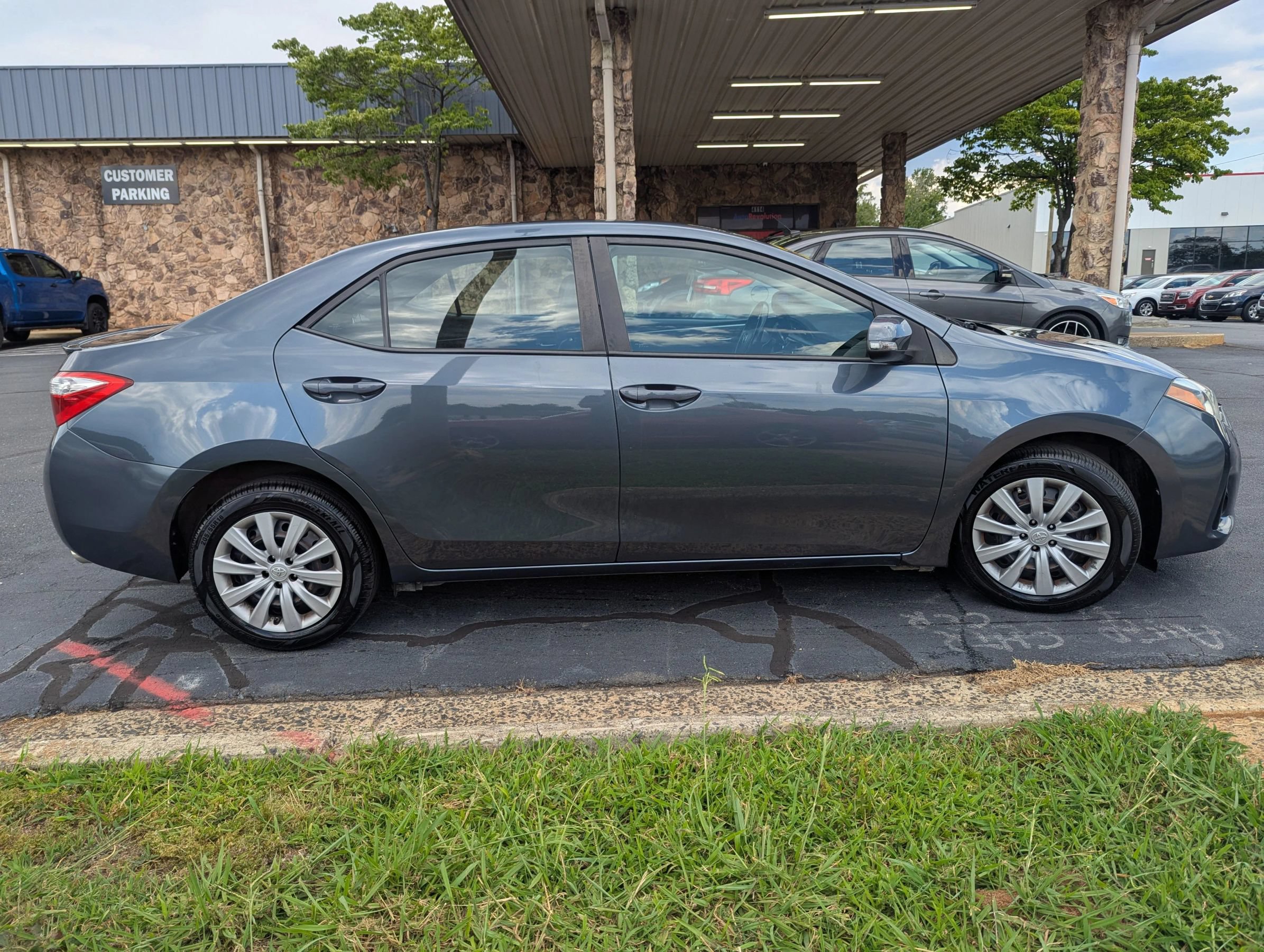 Used 2016 Toyota Corolla S FWD image 8
