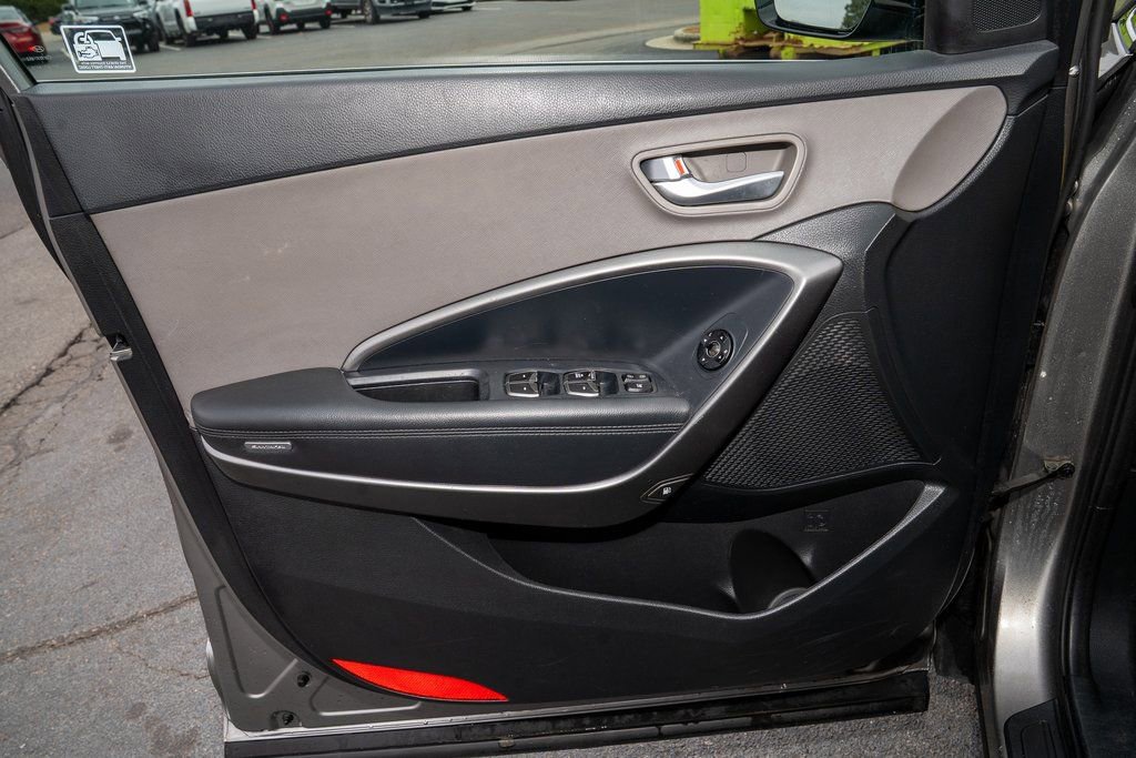 Used 2018 Hyundai Santa Fe Sport image 10