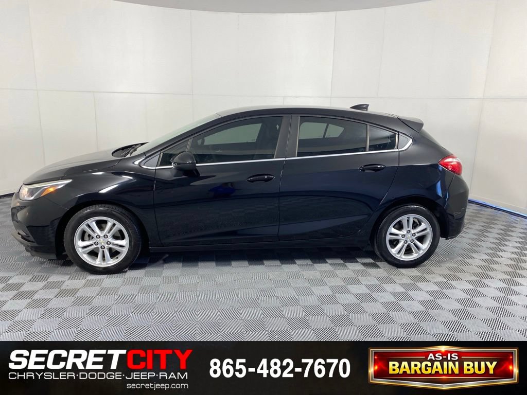 Used 2018 Chevrolet Cruze LT w/ Convenience Package FWD image 4