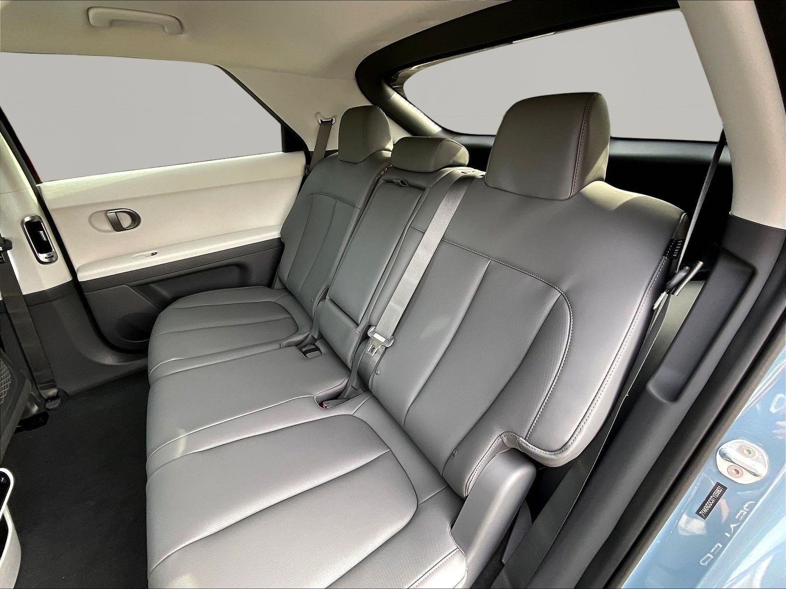 New 2026 Hyundai Ioniq 5 SEL AWD/4WD image 17