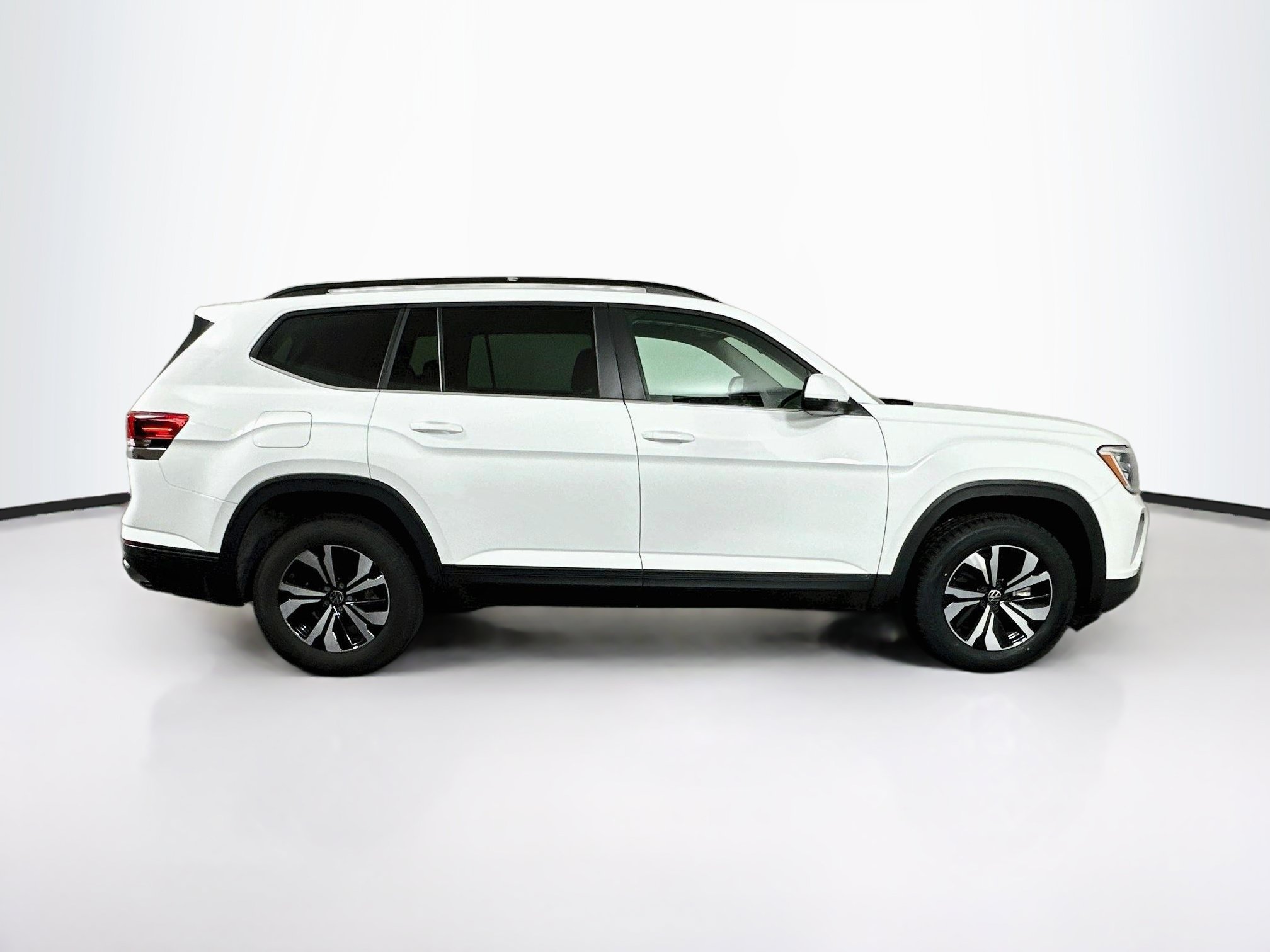 Used 2024 Volkswagen Atlas SE FWD image 10