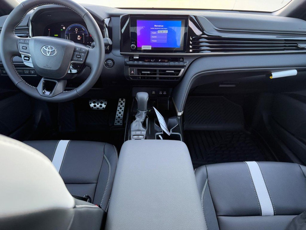 New 2026 Toyota Camry Hybrid image 7