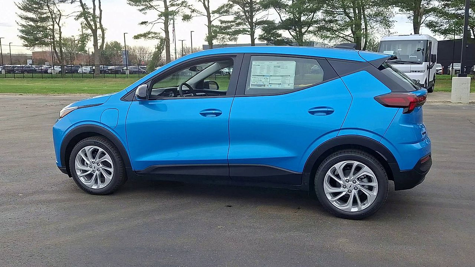 New 2027 Chevrolet Bolt LT w/ Comfort Package image 8