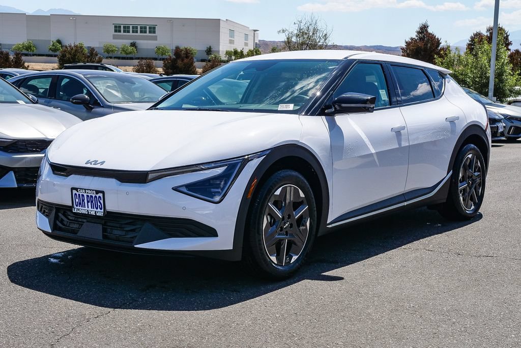 New 2026 Kia EV6 Light RWD image 12