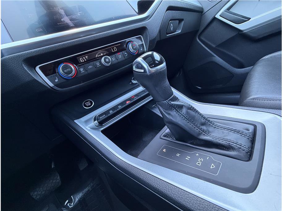 Used 2021 Audi Q3 2.0T Premium w/ Convenience Package AWD/4WD image 28