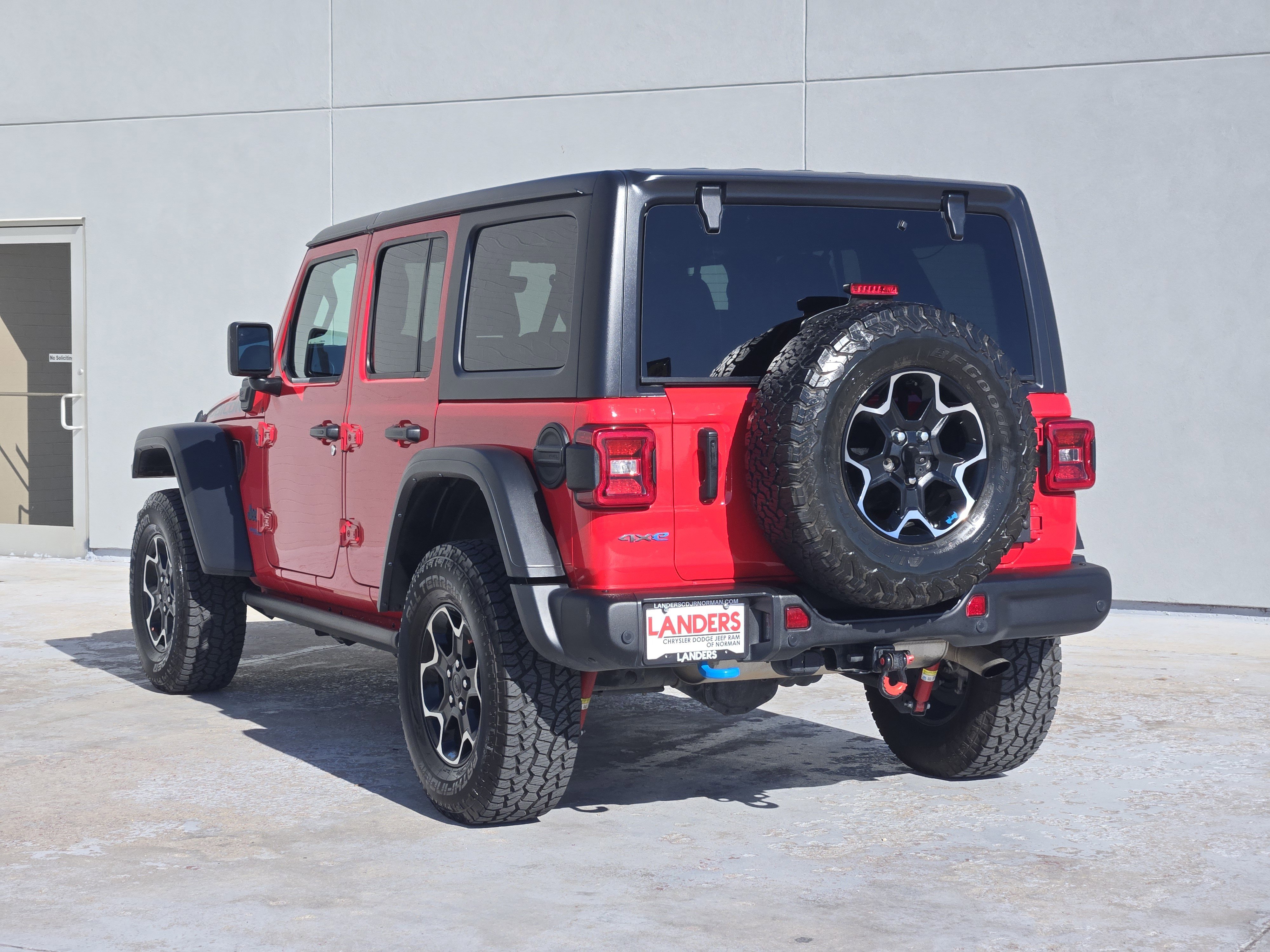 Used 2021 Jeep Wrangler Unlimited Rubicon 4xe w/ Steel Bumper Group image 6