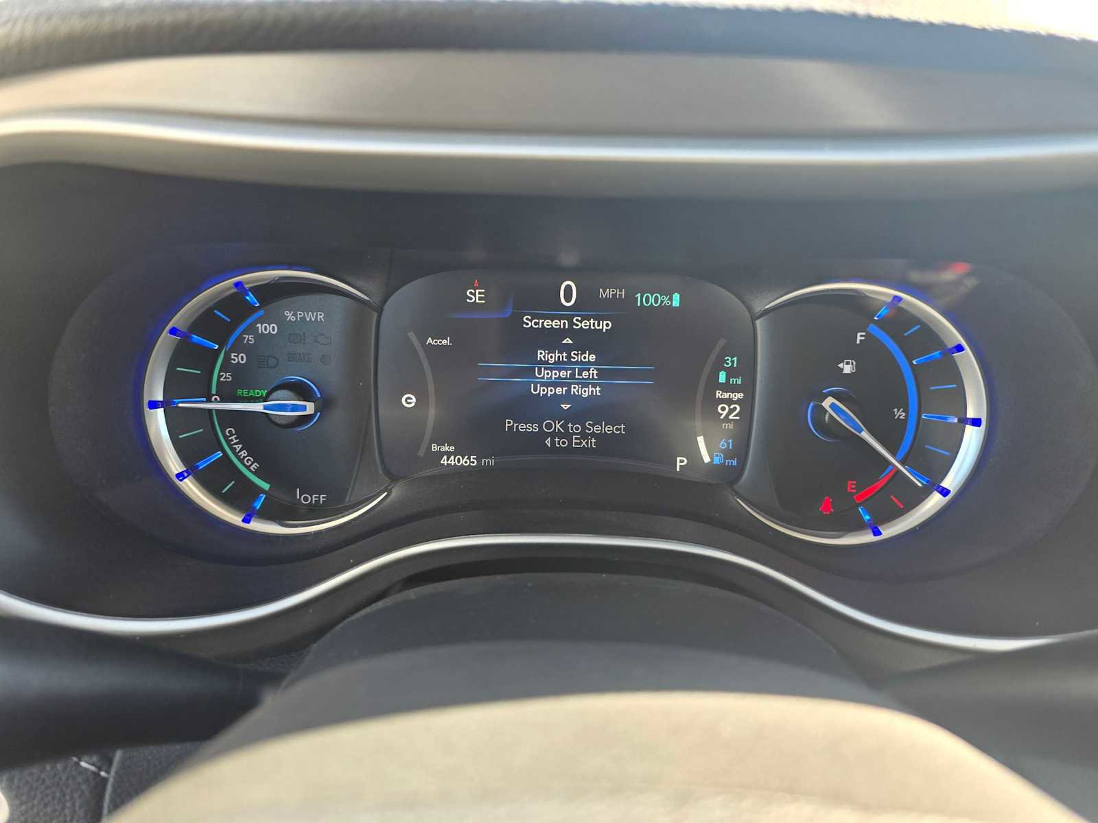 Used 2023 Chrysler Pacifica Touring-L image 26