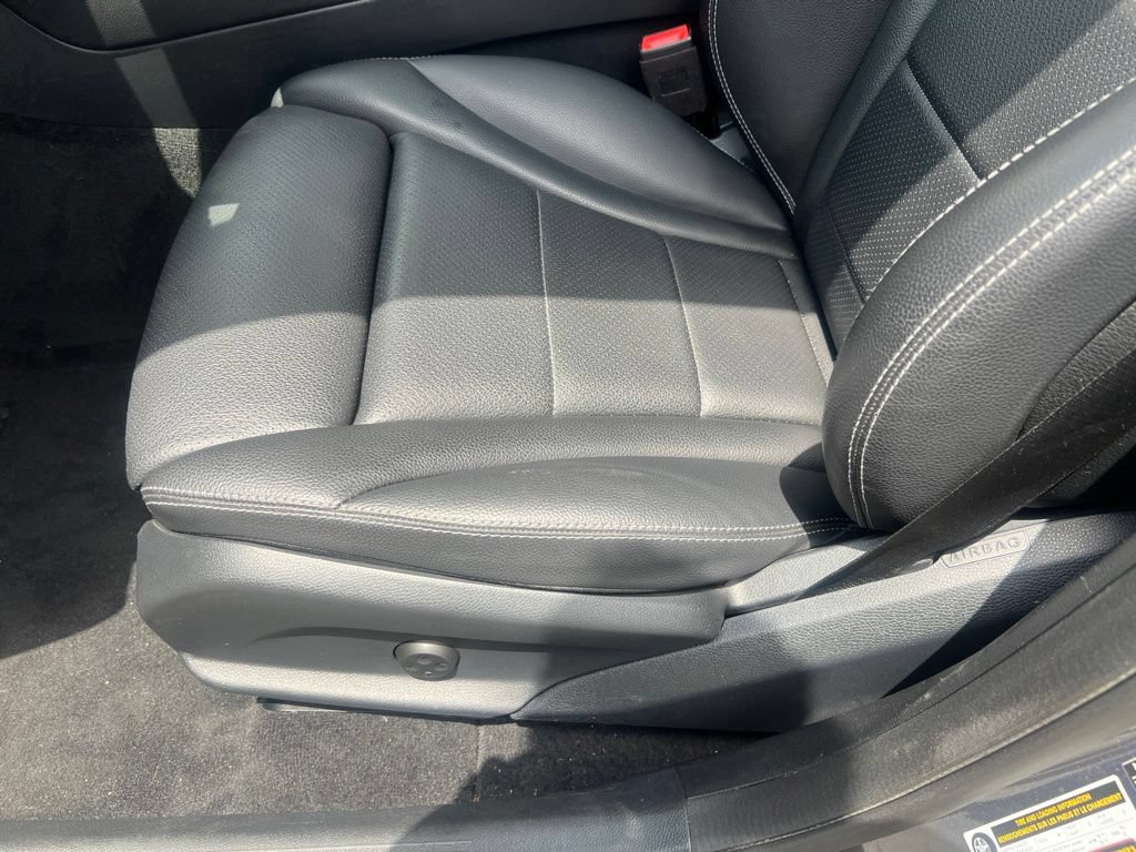 Used 2021 Mercedes-Benz GLC 300 w/ AMG Line image 15