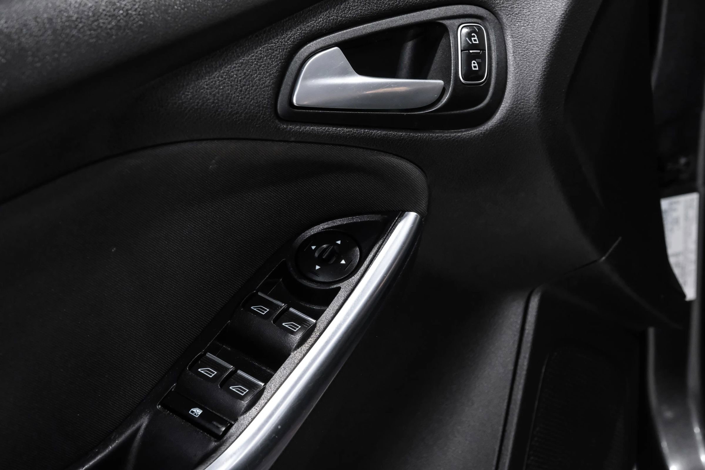 Used 2018 Ford Focus ST image 46