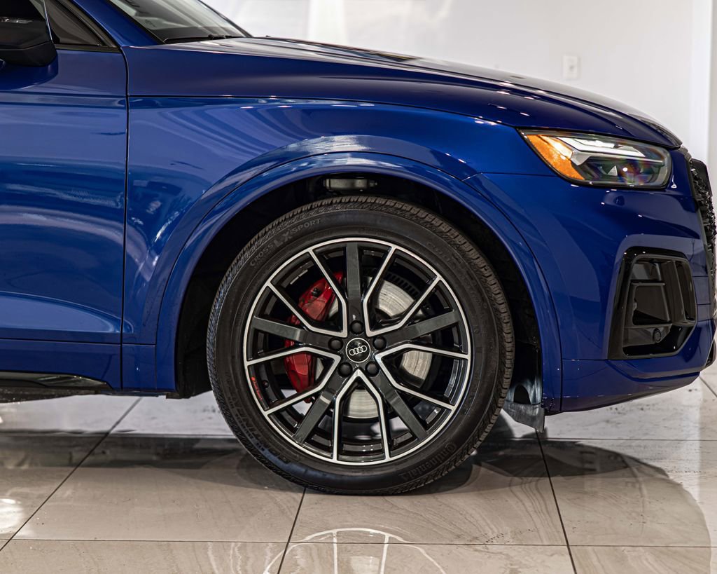 Used 2025 Audi SQ5 Premium Plus w/ Premium Plus Package image 11
