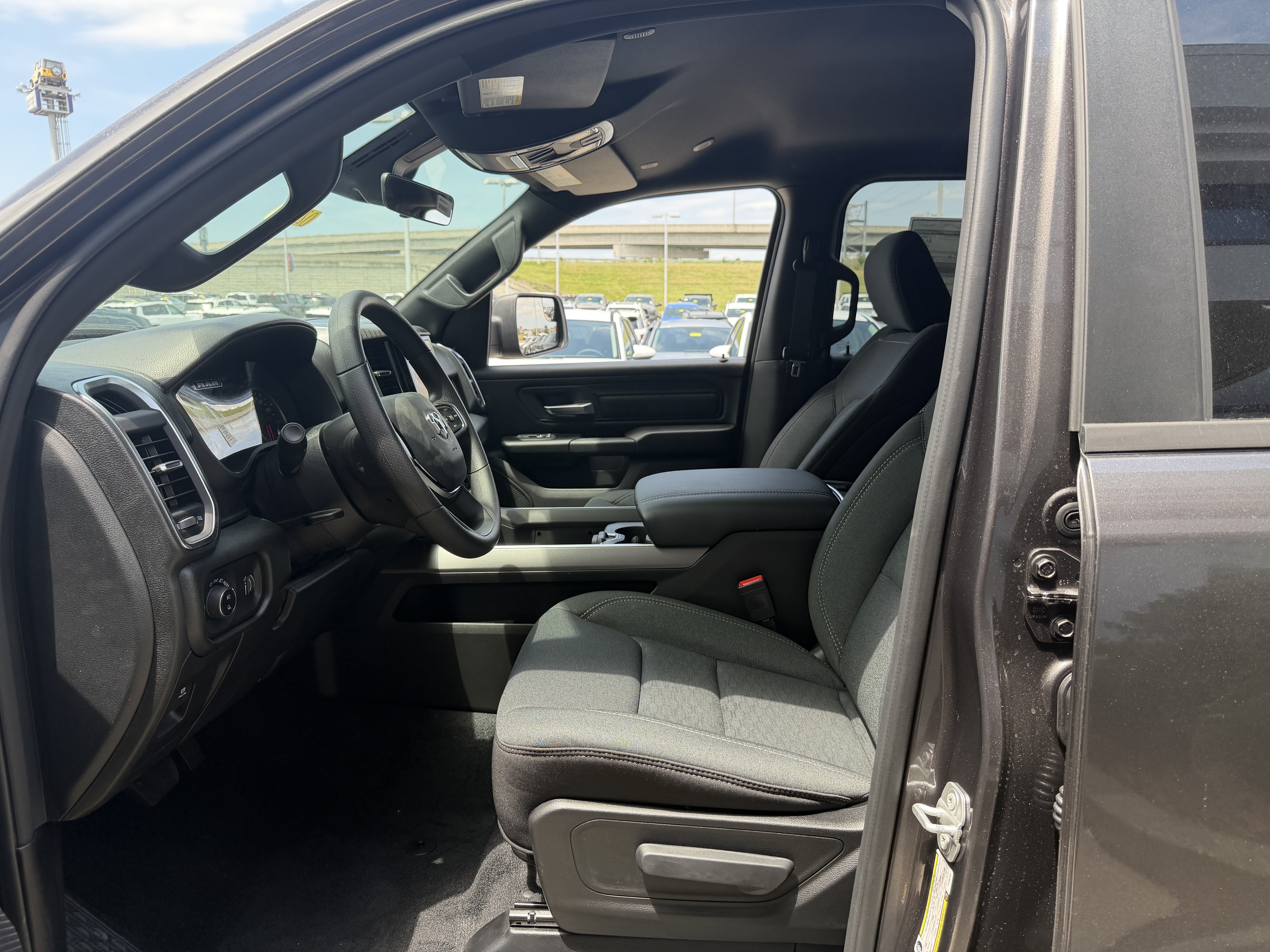 New 2026 RAM 1500 Express AWD/4WD image 29