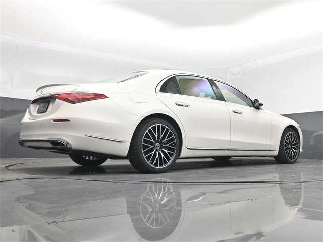 Used 2022 Mercedes-Benz S 580 4MATIC Sedan w/ Rear Seat Package image 59