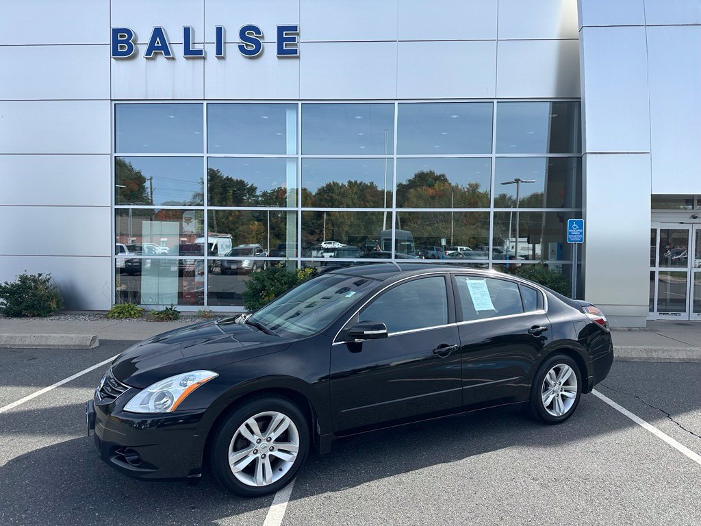 Used 2012 Nissan Altima 3.5 SR FWD image 1
