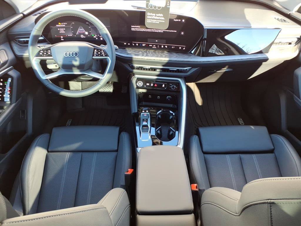 Used 2025 Audi Q5 Premium Plus AWD/4WD image 7