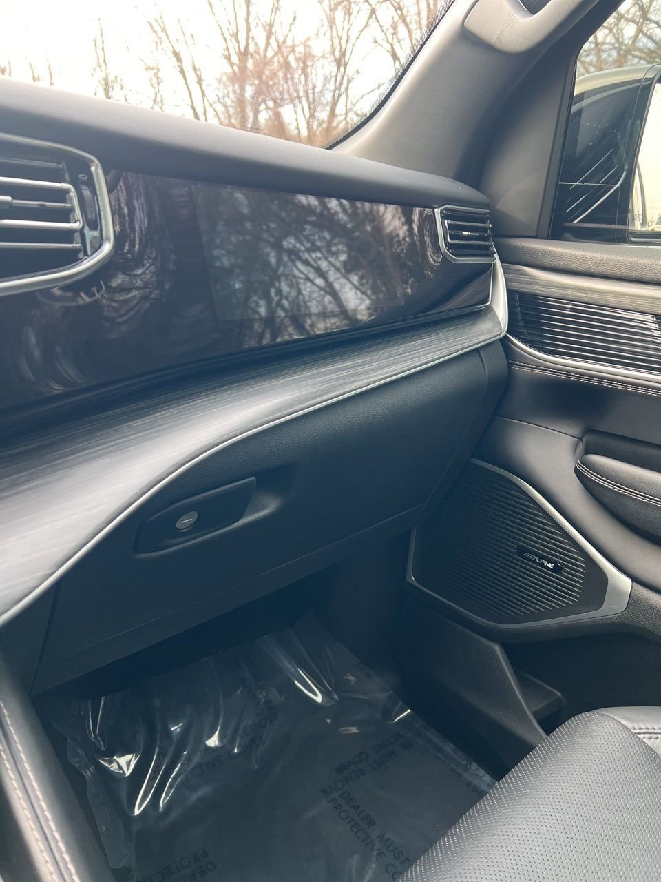 Used 2023 Jeep Wagoneer Series II w/ Premium Group I image 28