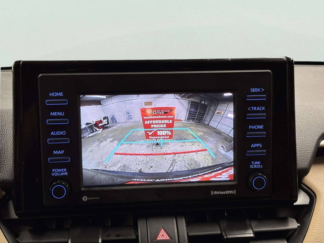 Used 2022 Toyota RAV4 XLE AWD/4WD image 24