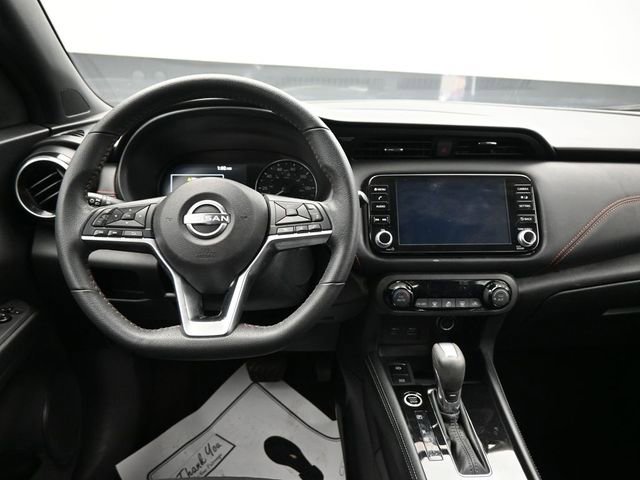 Used 2024 Nissan Kicks SR image 17