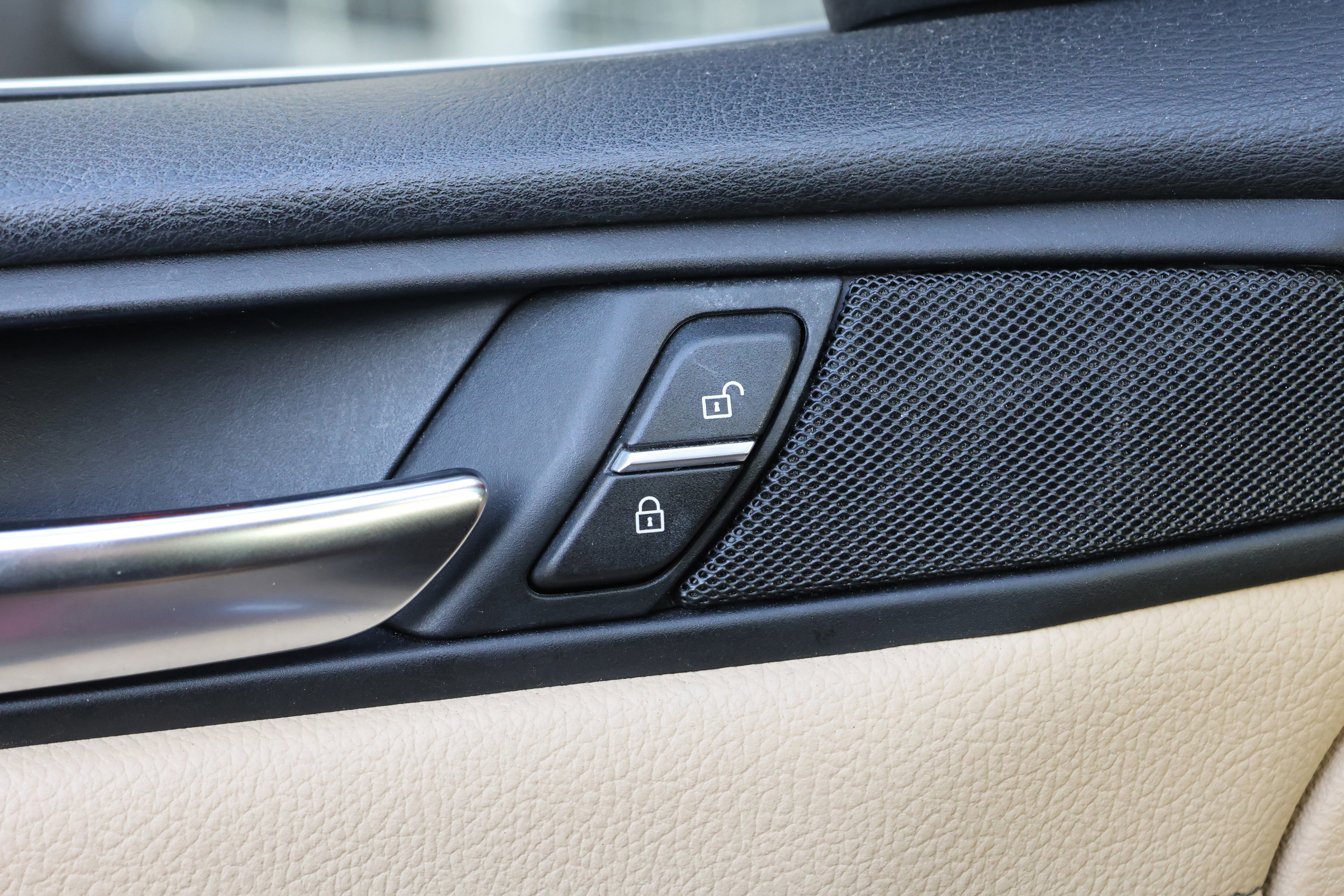 Used 2016 BMW X4 xDrive28i image 13