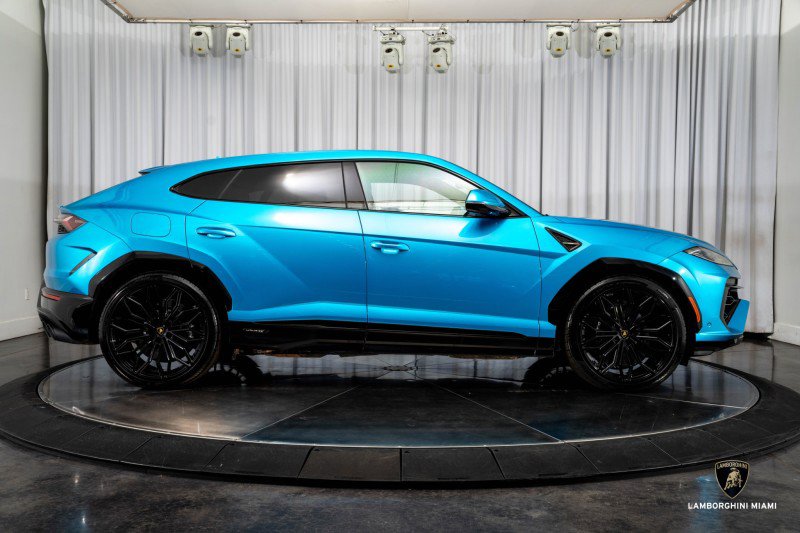 Used 2025 Lamborghini Urus SE image 15