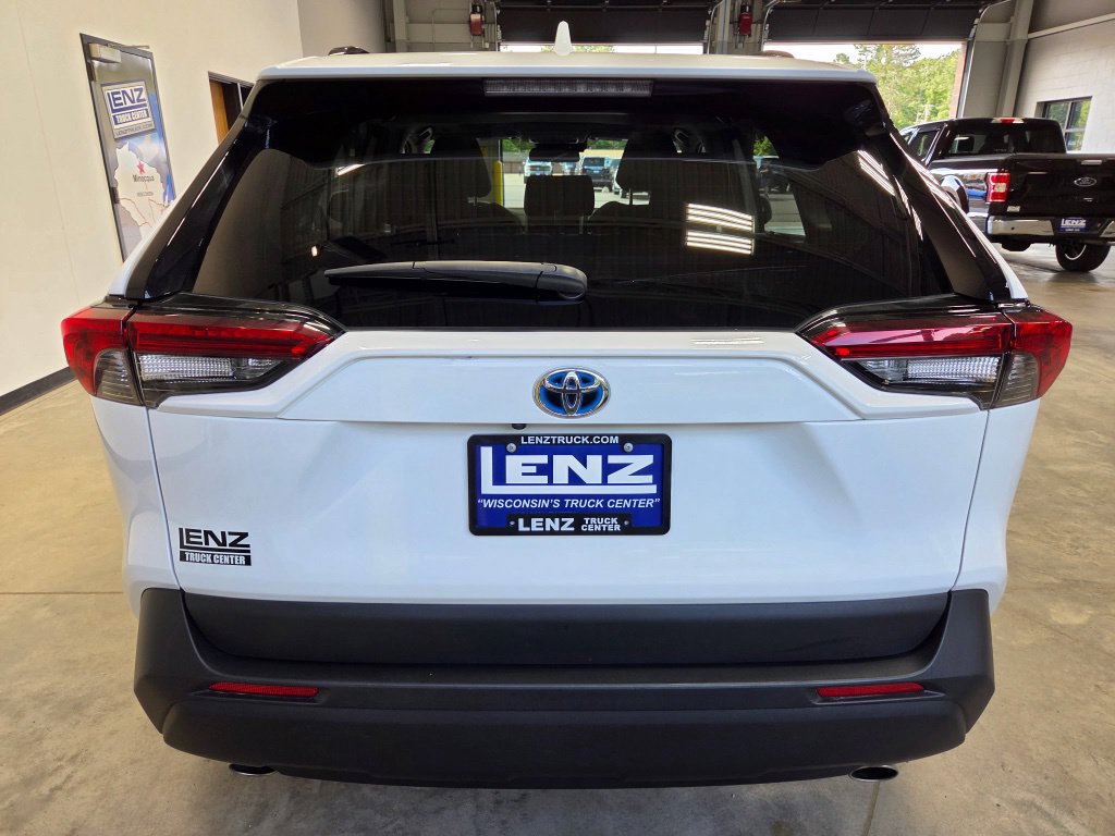 Used 2024 Toyota RAV4 XLE w/ Convenience Package AWD/4WD image 6