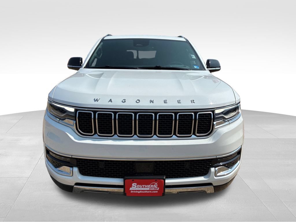 Used 2024 Jeep Wagoneer Series III AWD/4WD image 9