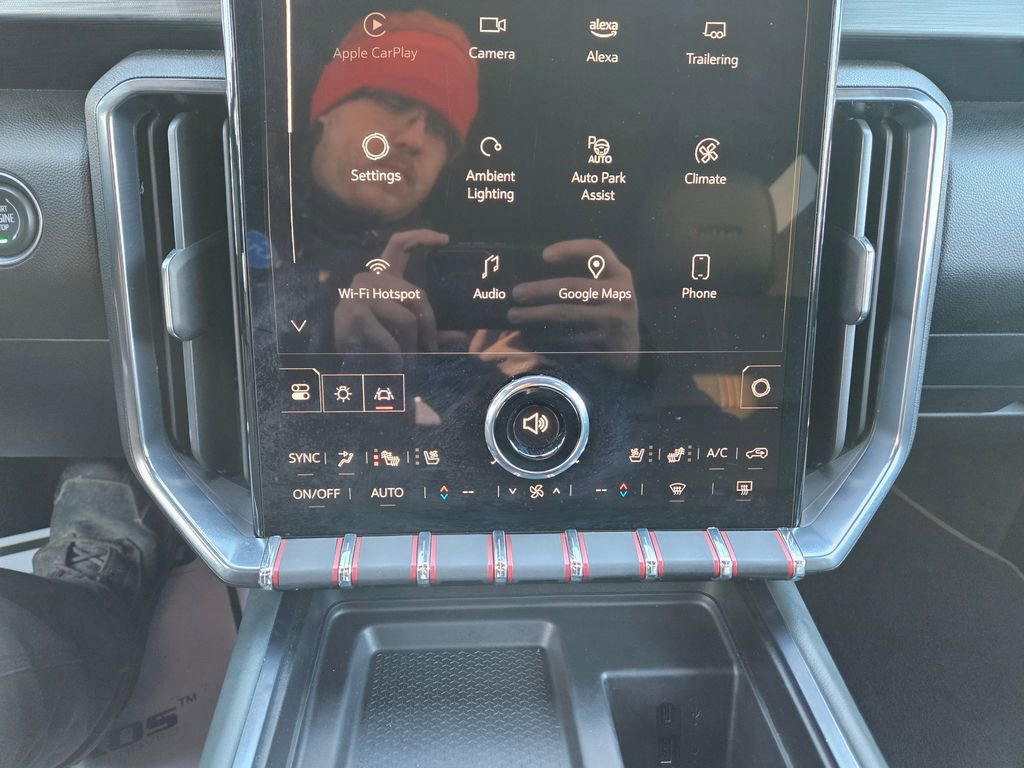 Used 2024 GMC Acadia AT4 w/ Super Cruise Package image 15