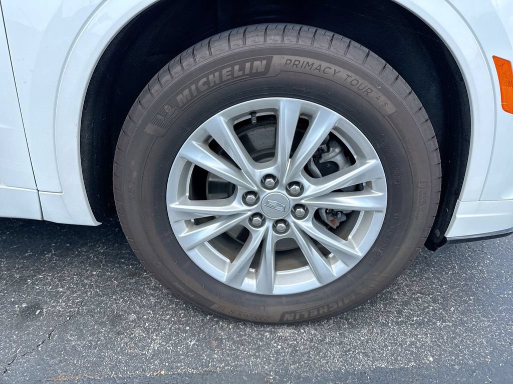 Used 2024 Cadillac XT6 Luxury w/ LPO, Floor Liner Package AWD/4WD image 6