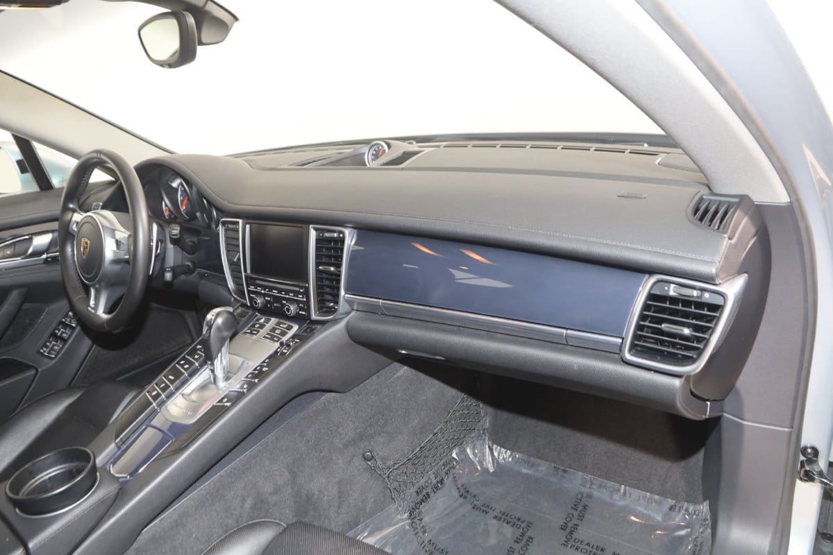 Used 2016 Porsche Panamera 4 Edition AWD/4WD image 35