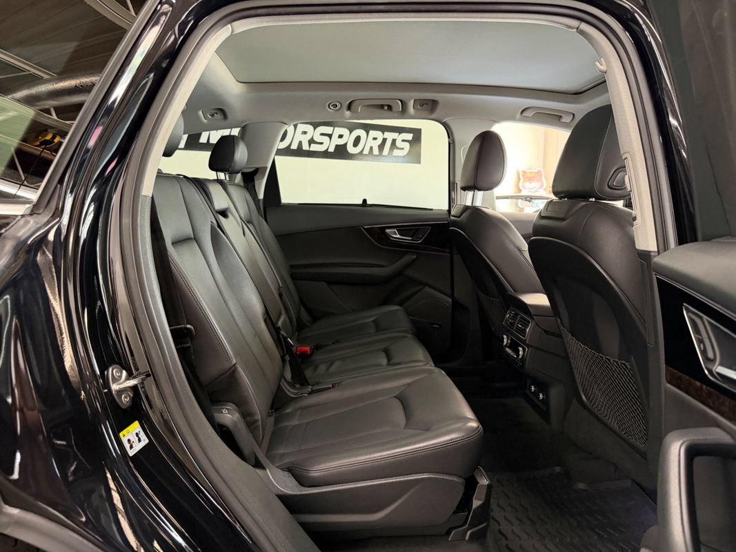 Used 2018 Audi Q7 3.0T Prestige AWD/4WD image 38