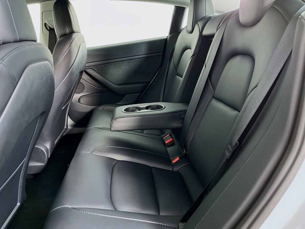 Used 2023 Tesla Model 3 Standard Range image 29