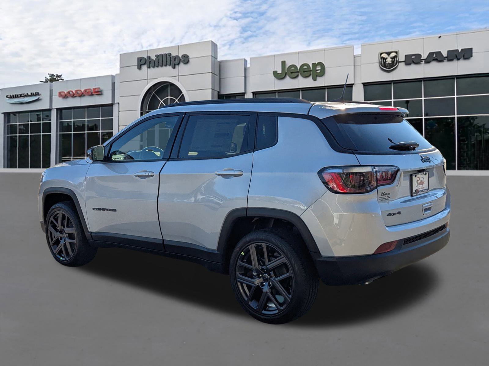 New 2026 Jeep Compass Latitude AWD/4WD image 5