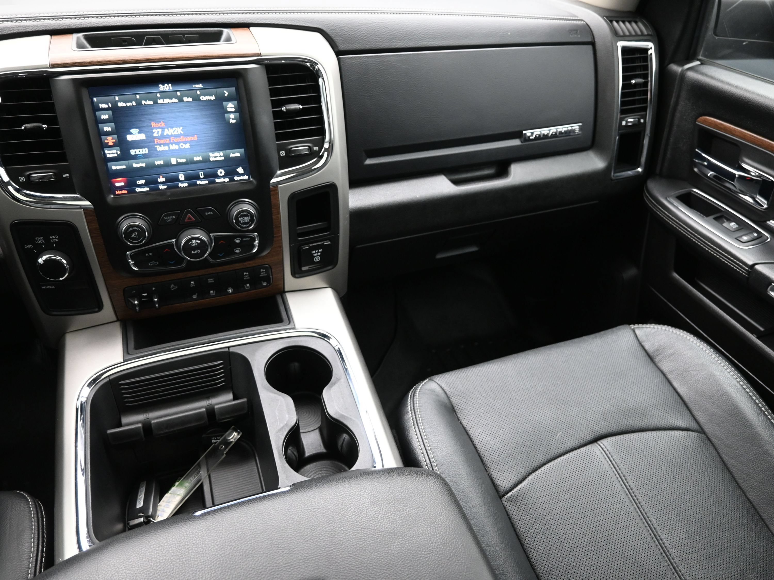 Used 2018 RAM 2500 Laramie w/ Off Road Package AWD/4WD image 39