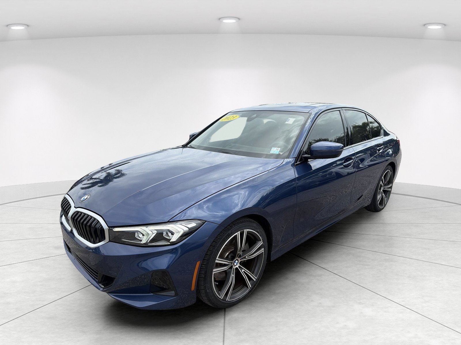 Used 2023 BMW 330i Sedan w/ Premium Package RWD image 8