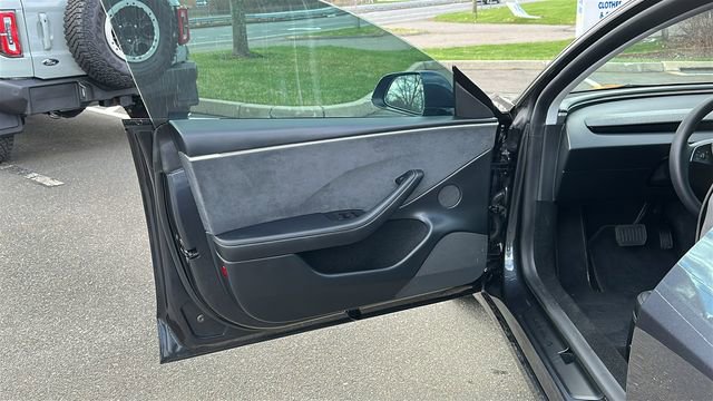 Used 2025 Tesla Model 3 Long Range image 8