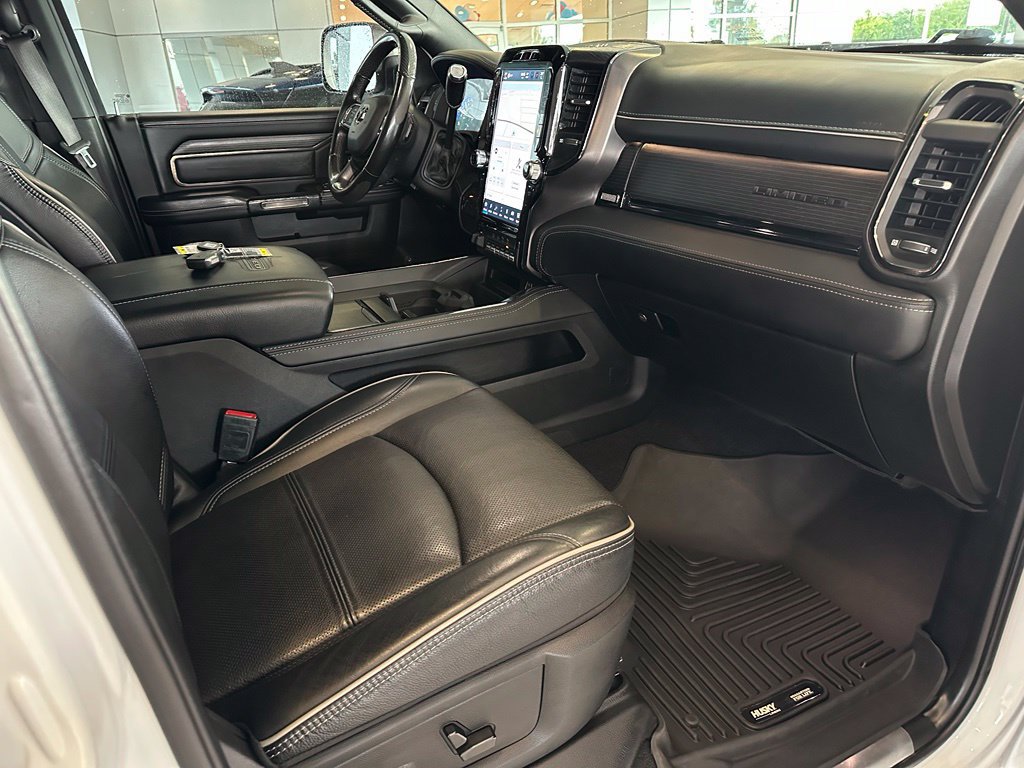 Used 2022 RAM 2500 Limited w/ Night Edition AWD/4WD image 18