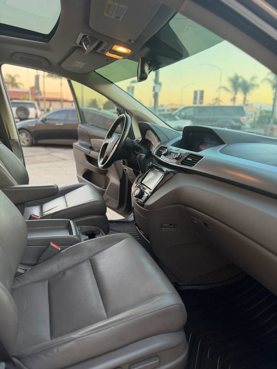 Used 2014 Honda Odyssey EX-L image 16
