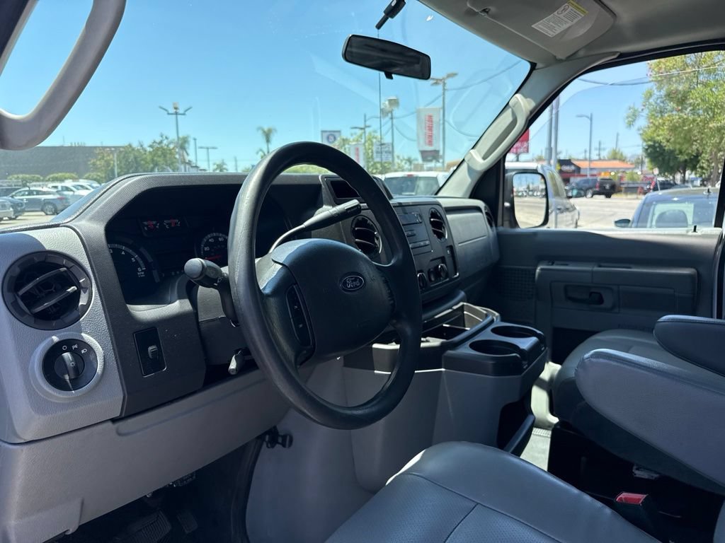 Used 2014 Ford E-150 and Econoline 150 w/ Commercial Cargo Van Package RWD image 6