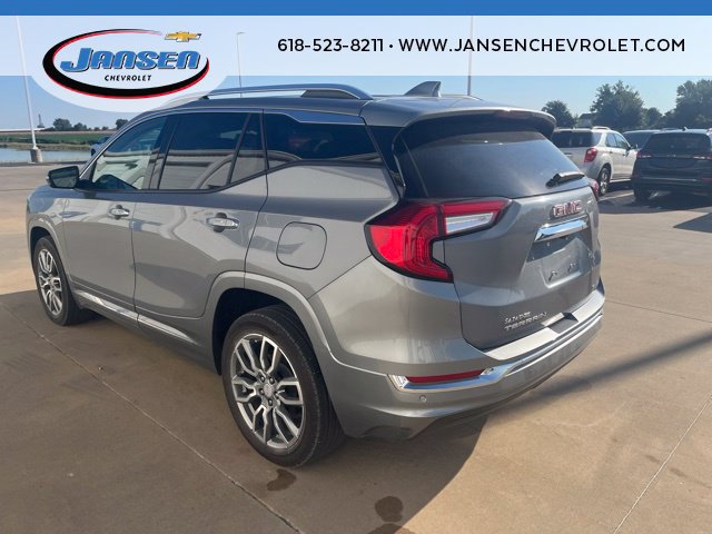 Used 2023 GMC Terrain Denali AWD/4WD image 4