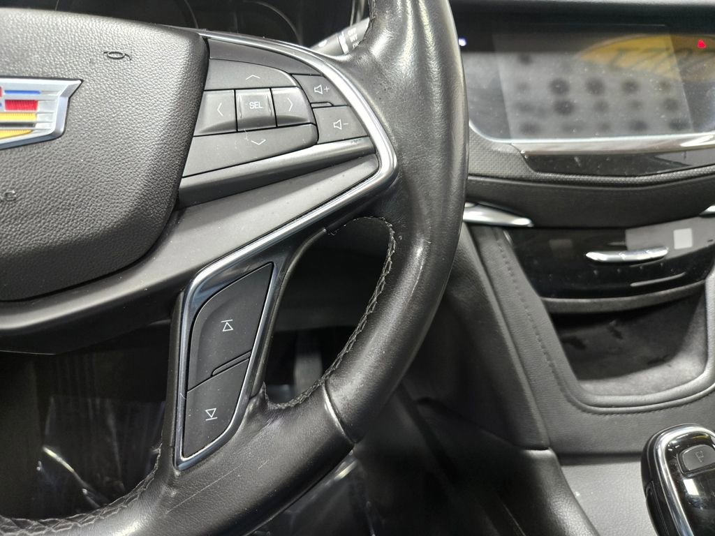 Used 2019 Cadillac XT5 Premium Luxury image 16