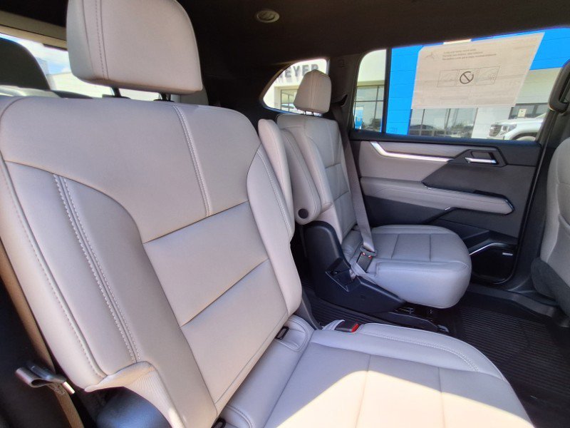 New 2026 GMC Acadia Elevation w/ Black Edition AWD/4WD image 16