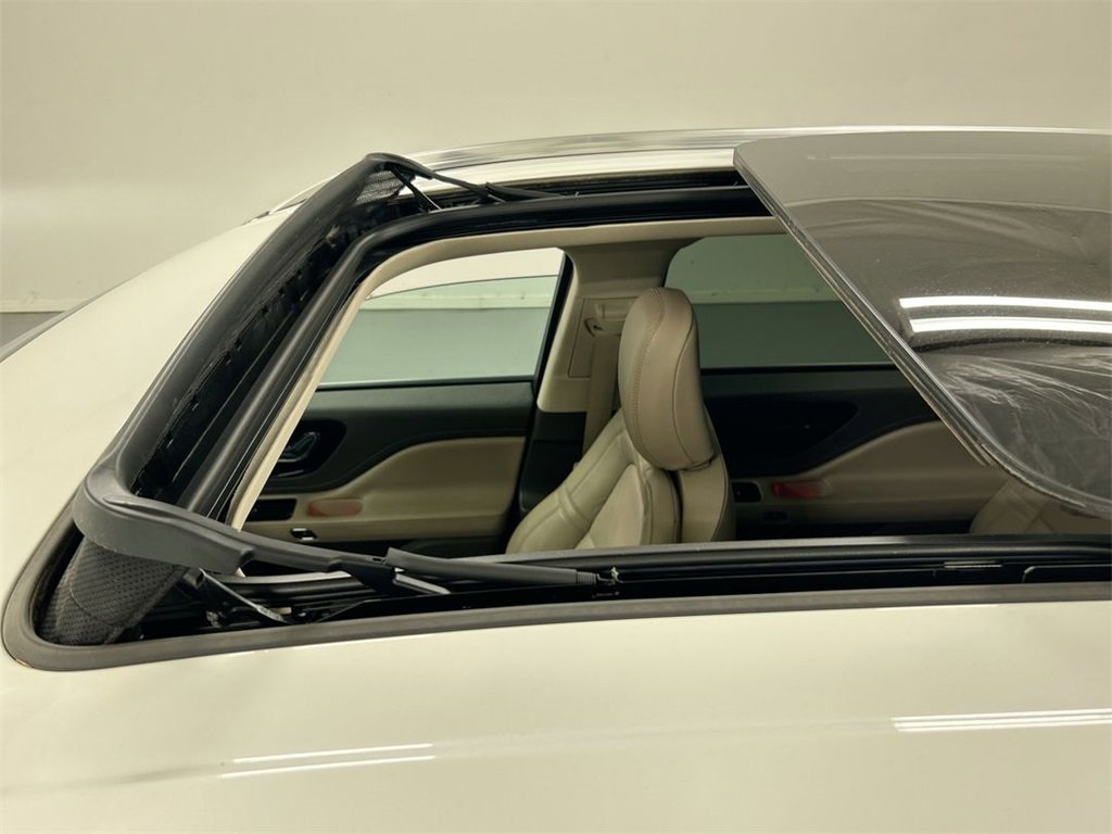 Used 2022 Lincoln Aviator Reserve w/ Equipment Group 201A image 20
