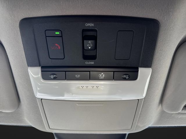 Used 2021 Nissan Sentra SR w/ SR Premium Package image 24